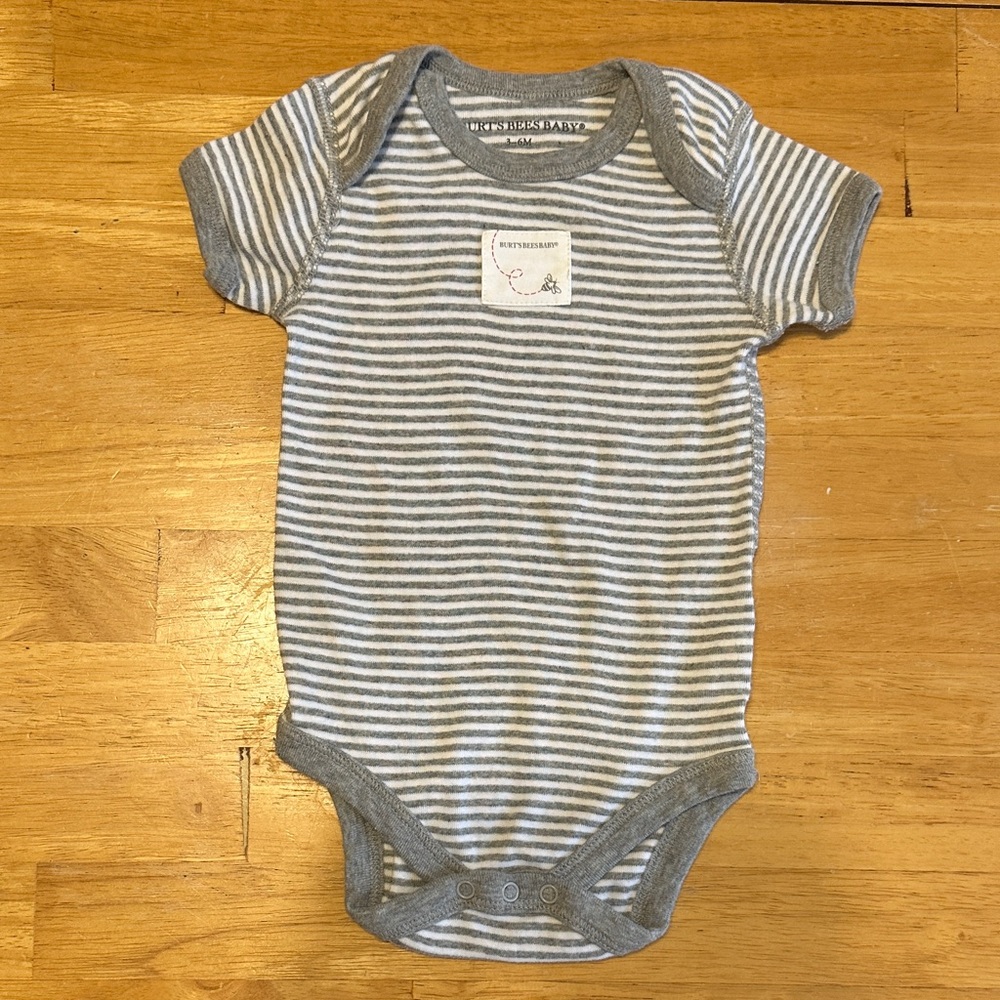 Burt's Bees Baby Gray and Striped Onesie Set - Picture 3 of 5